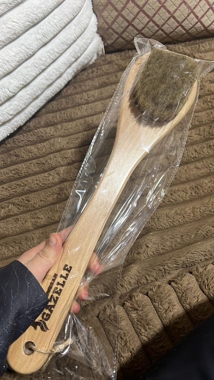 Dry brush
