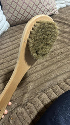 Dry brush